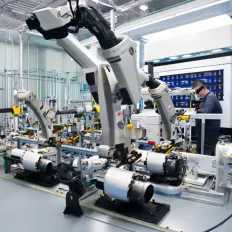 Lista de verificação de integração para manipuladores de braço articulado e controladores de prensa