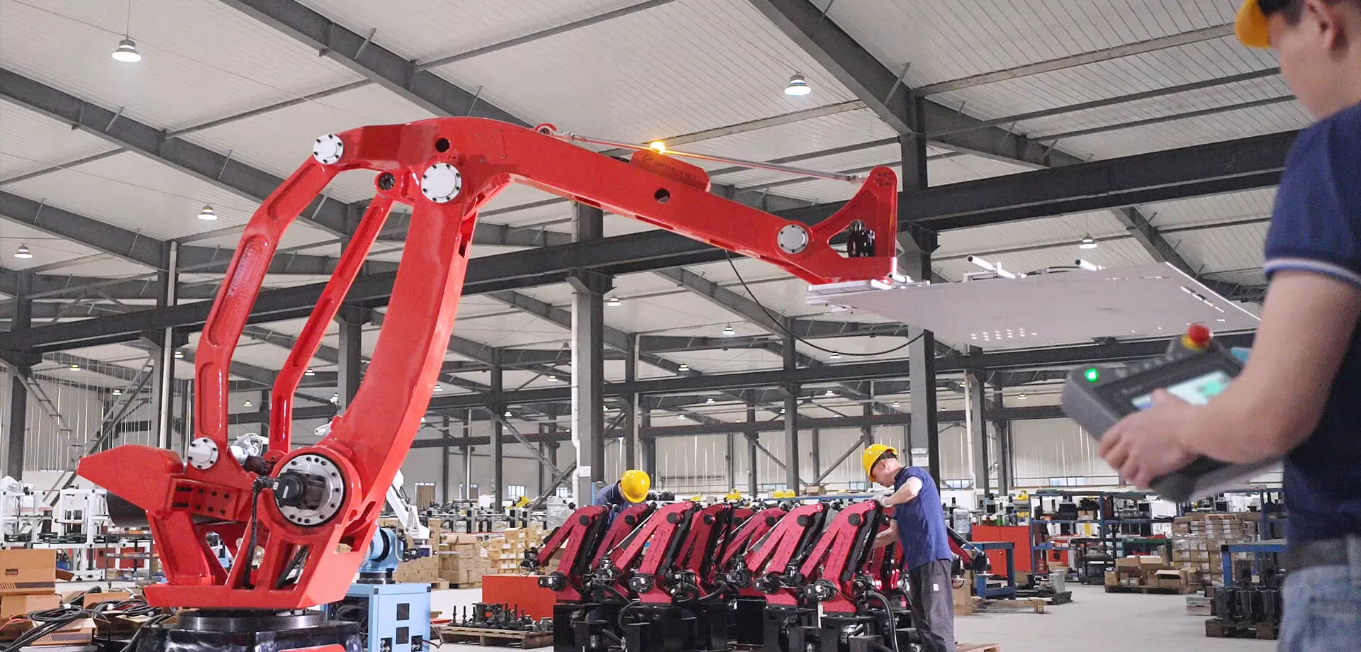 ROBÔS DE PALETIZAÇÃO