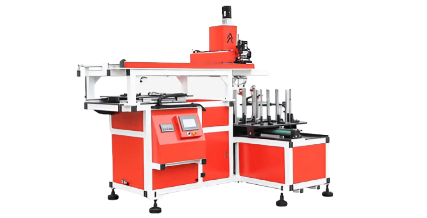 robô de estampagem industrial