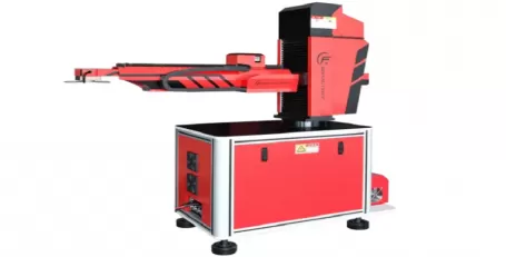 Como robôs com braços articulados aumentam a produtividade da linha de estampagem na indústria automotiva.